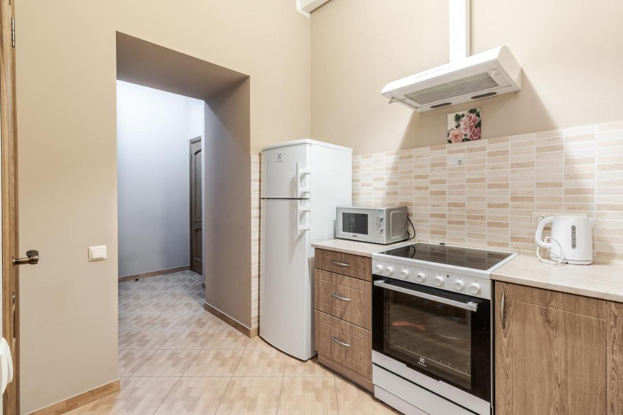 Apartment On Stavropihiiska Street 3 리비프 외부 사진
