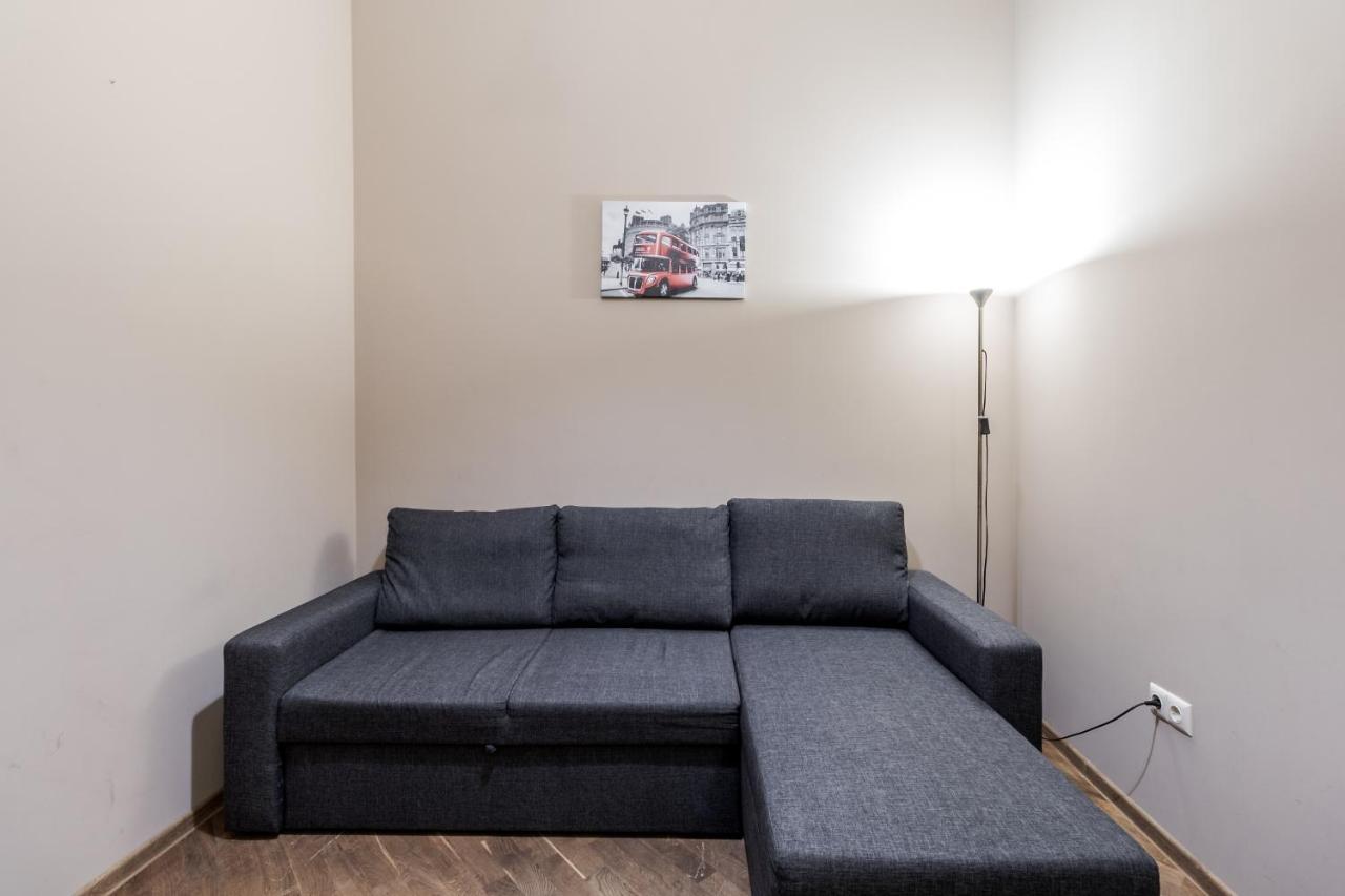 Apartment On Stavropihiiska Street 3 리비프 외부 사진