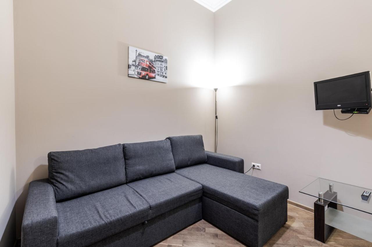 Apartment On Stavropihiiska Street 3 리비프 외부 사진
