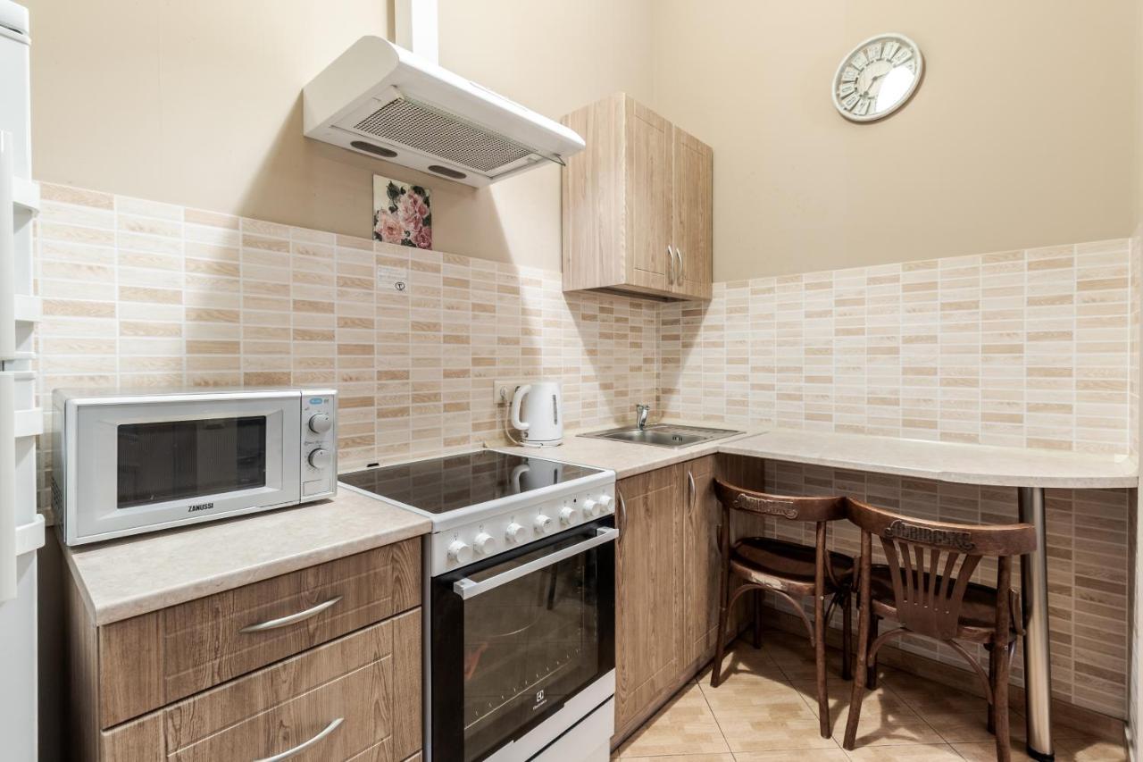 Apartment On Stavropihiiska Street 3 리비프 외부 사진