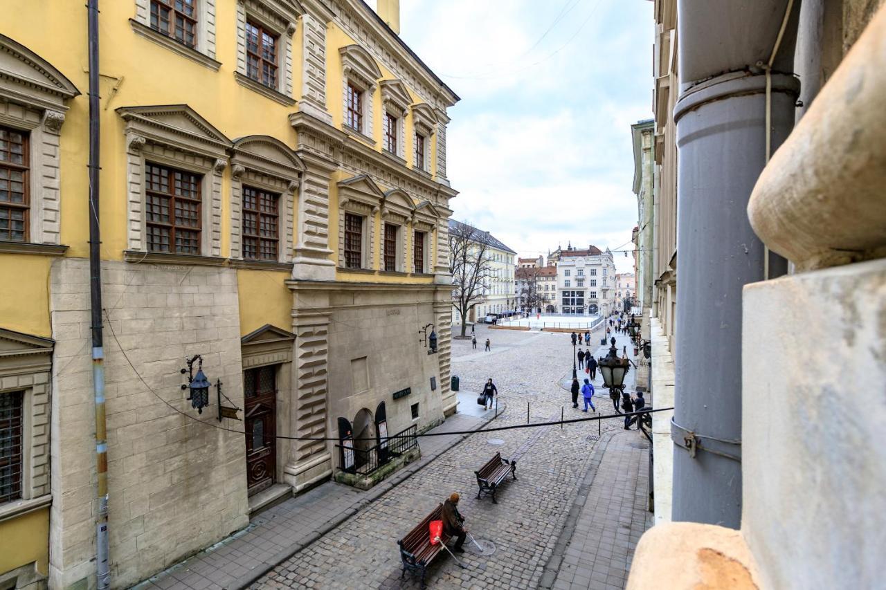Apartment On Stavropihiiska Street 3 리비프 외부 사진