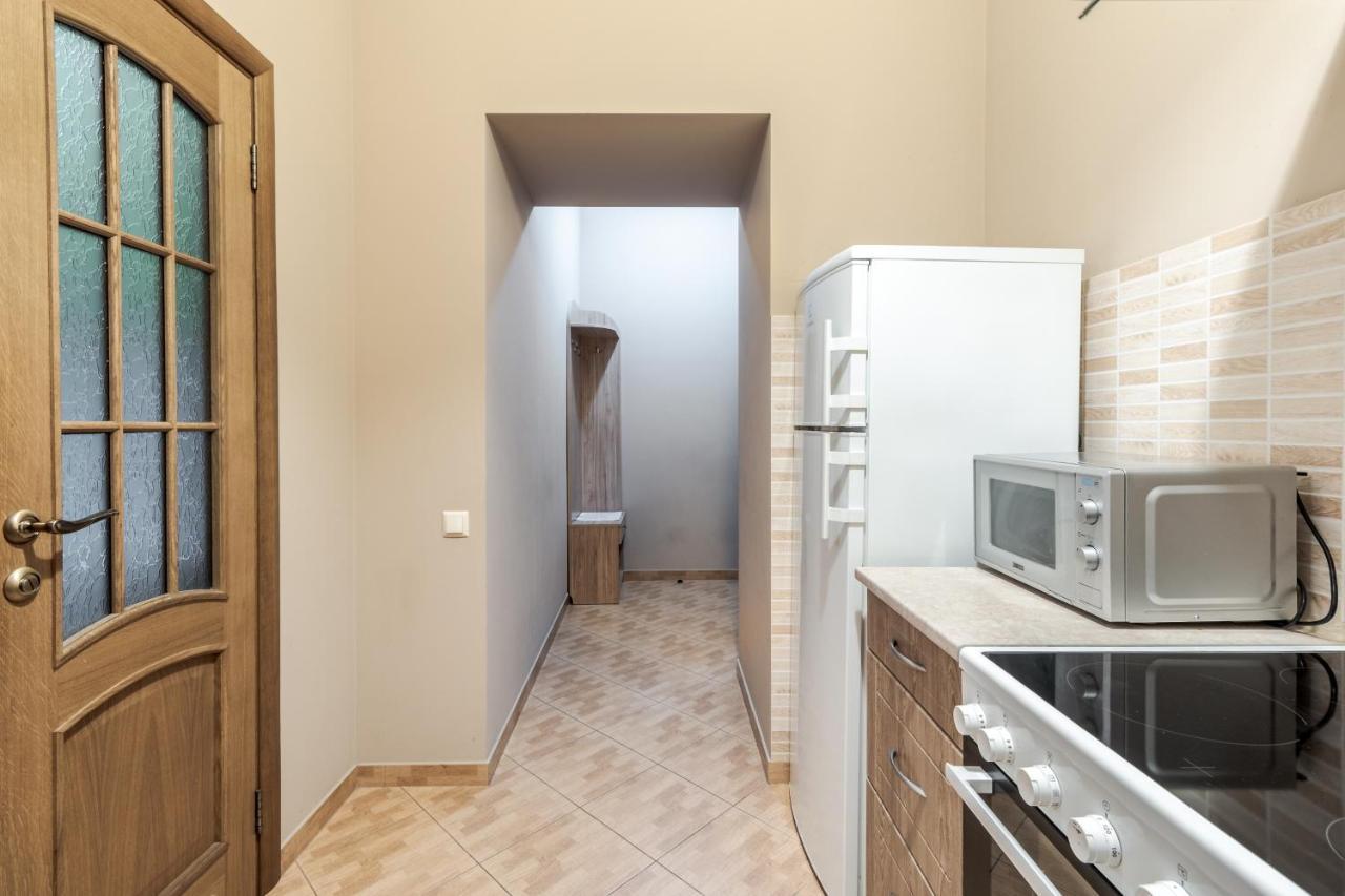 Apartment On Stavropihiiska Street 3 리비프 외부 사진