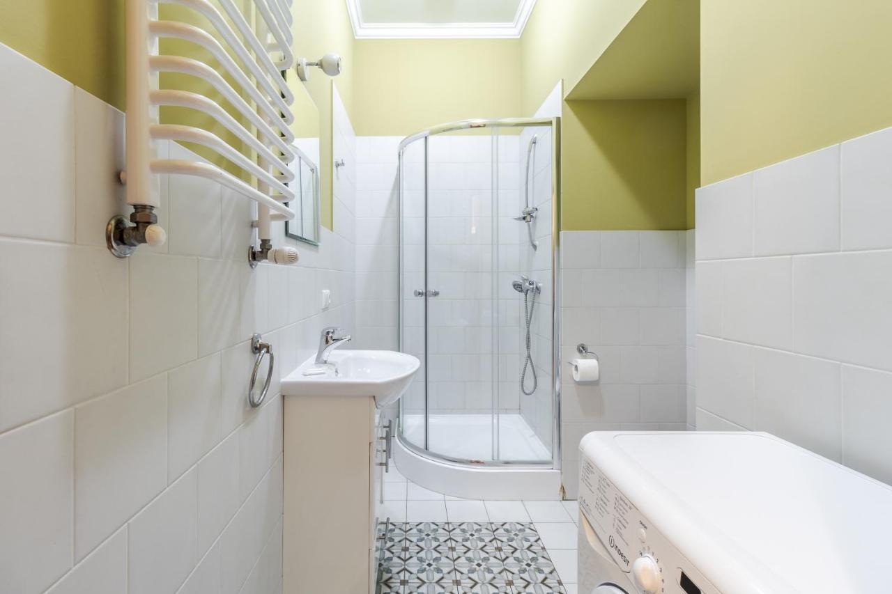 Apartment On Stavropihiiska Street 3 리비프 외부 사진